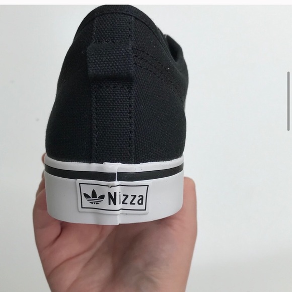 NEW Adidas Nizza Trefoil Black Sneaker Womens 11 - Picture 8 of 12
